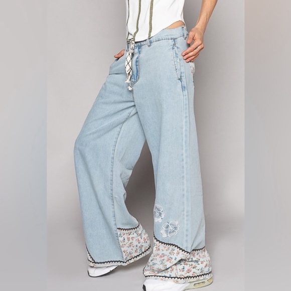 POL Floral Patchwork Embroidered Drawstring Jeans - Picture 4 of 8